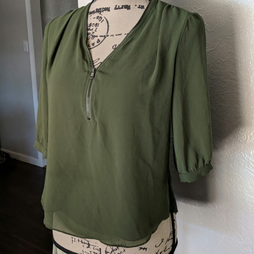 Naked Zebra l zipper blouse